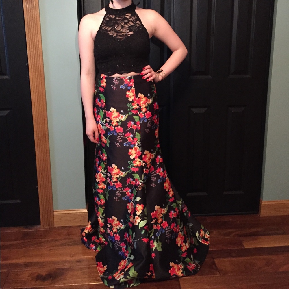 Two piece Prom dress
